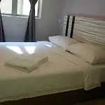 Five Hotel