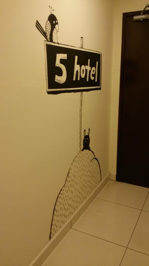 Five Hotel 2*
